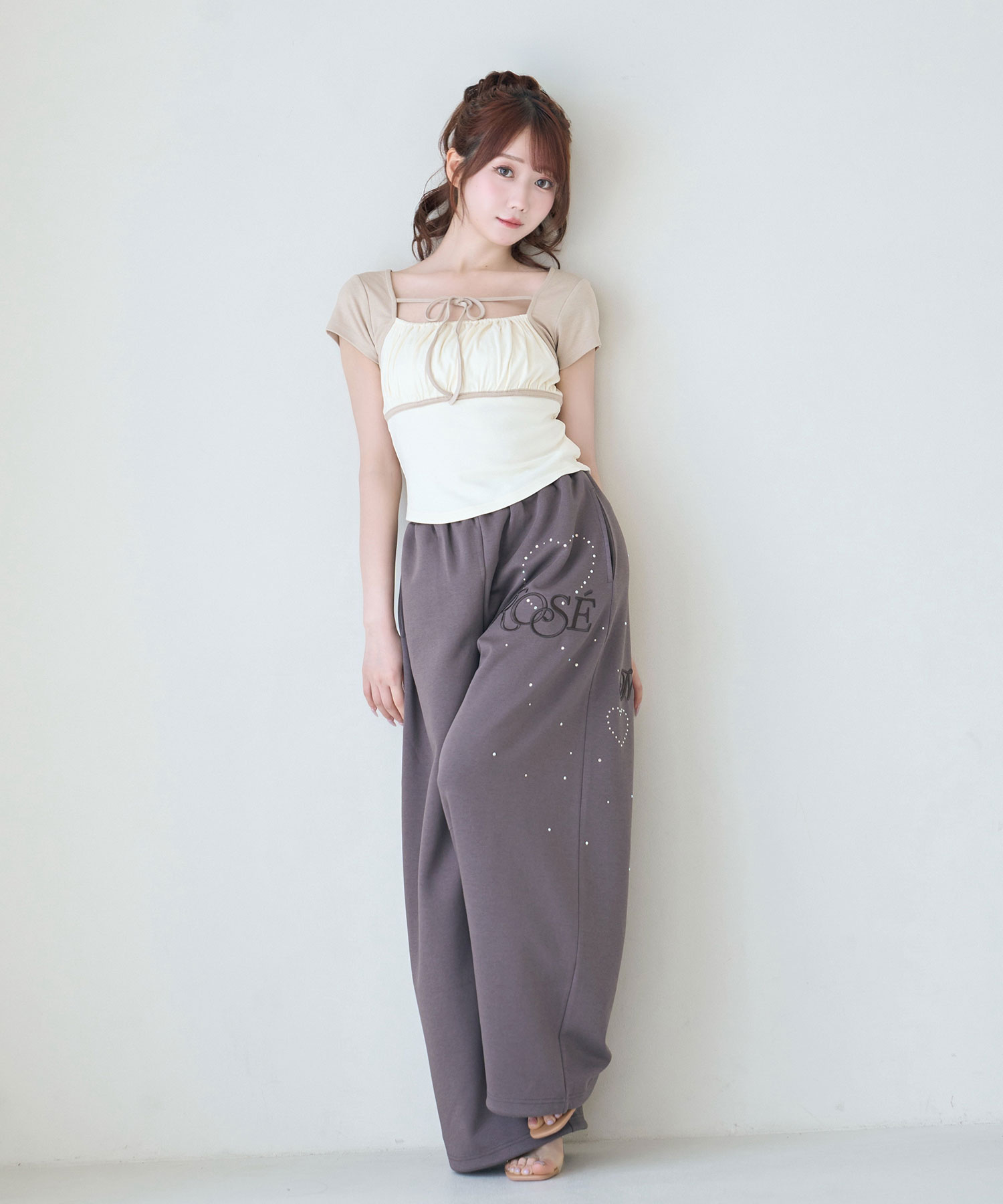 Logo with rhinestone summer pants