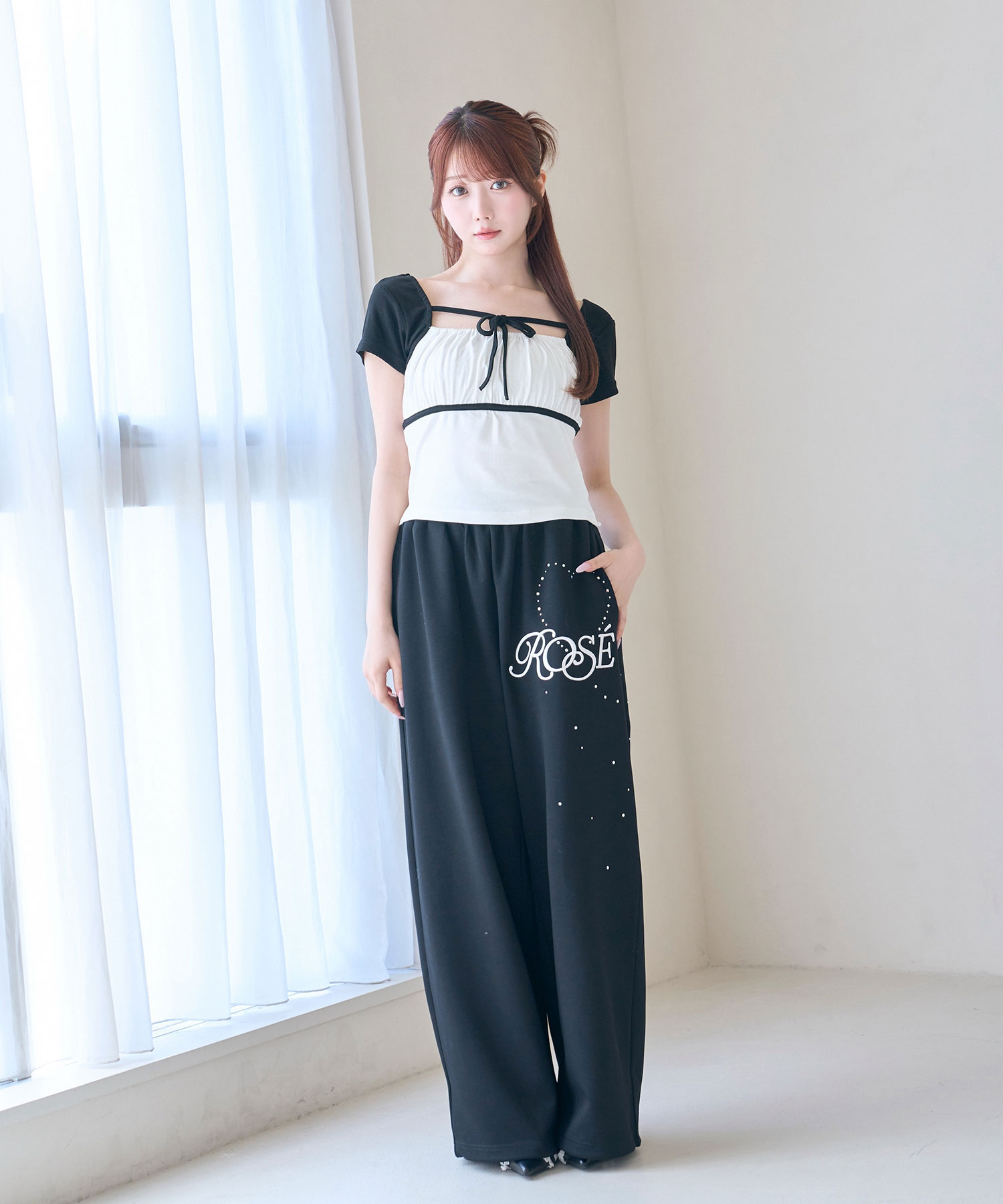 Logo with rhinestone summer pants