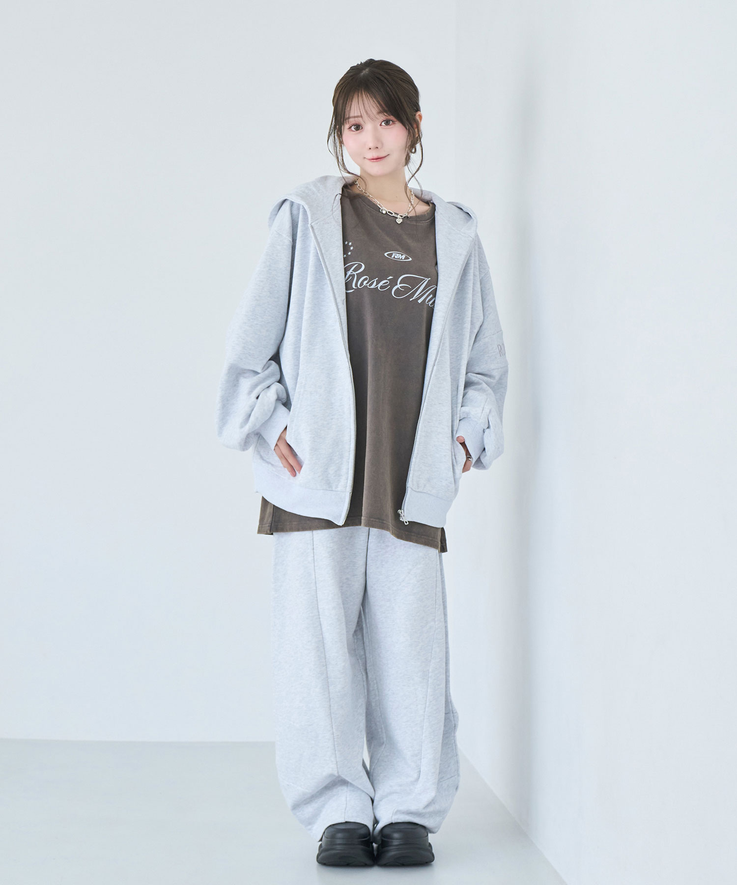 Logo embroidery zip parker