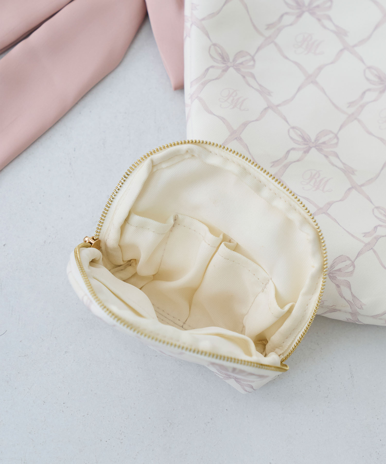 Original print tote with tissue pouch