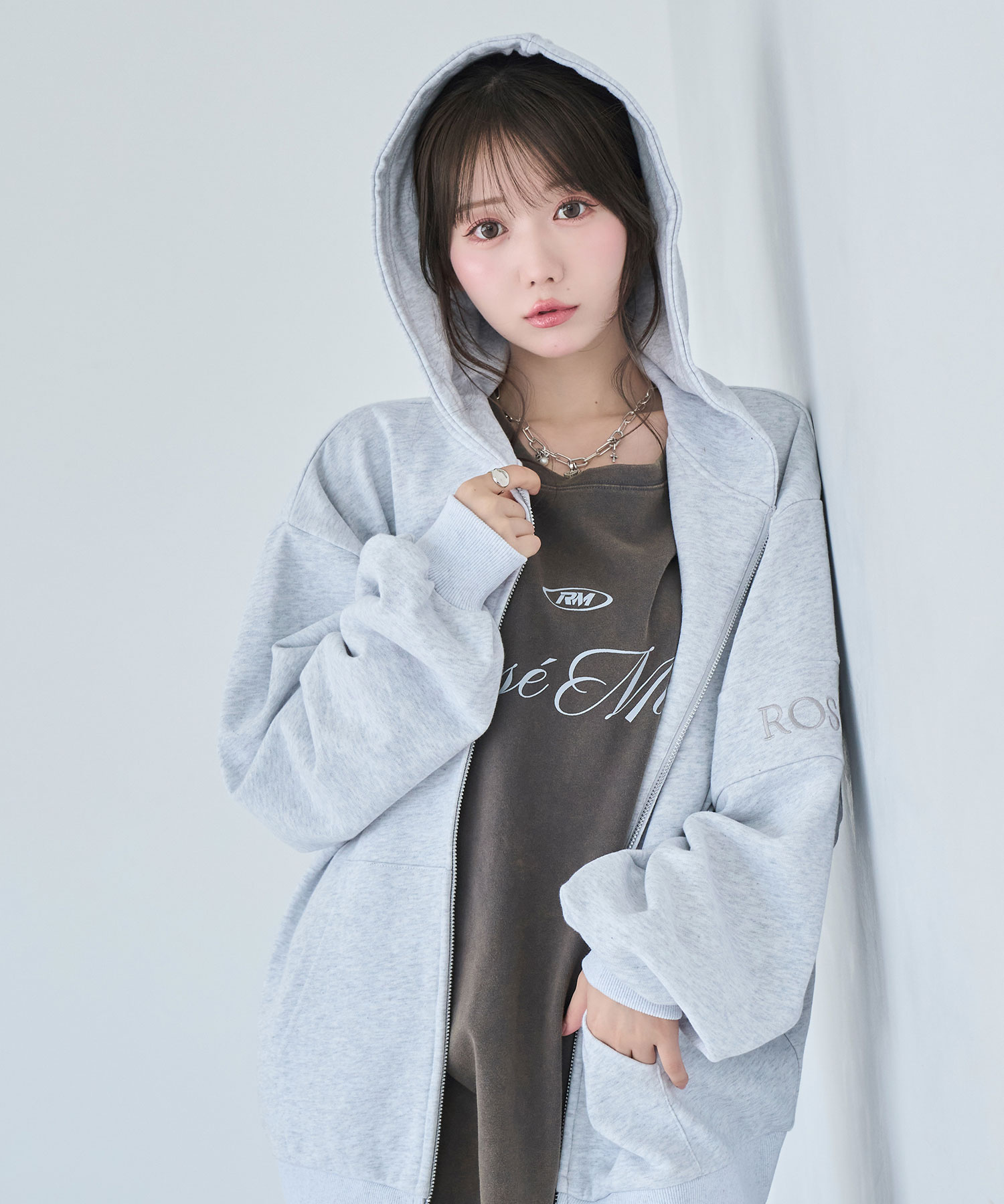 Logo embroidery zip parker