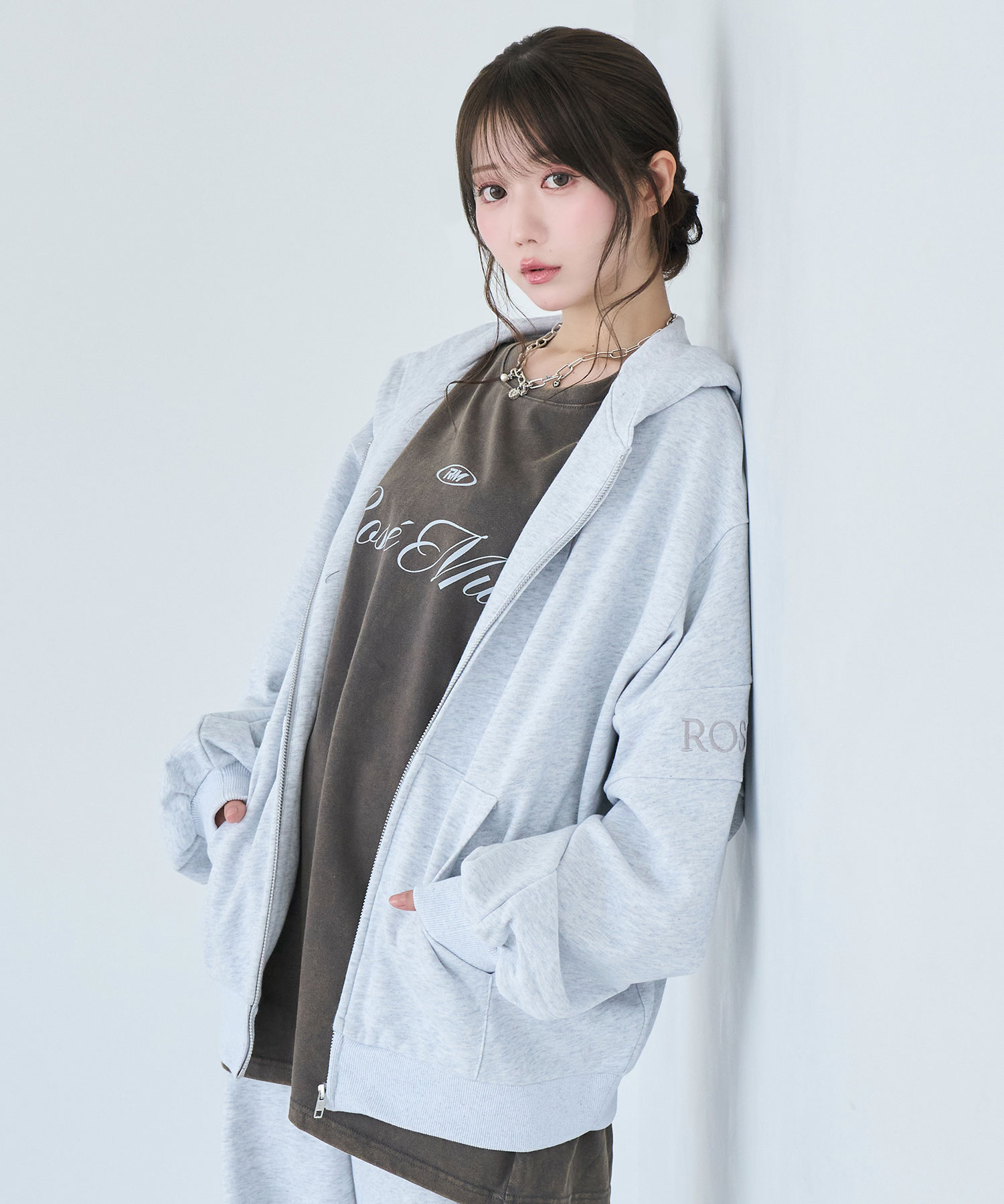 Logo embroidery zip parker