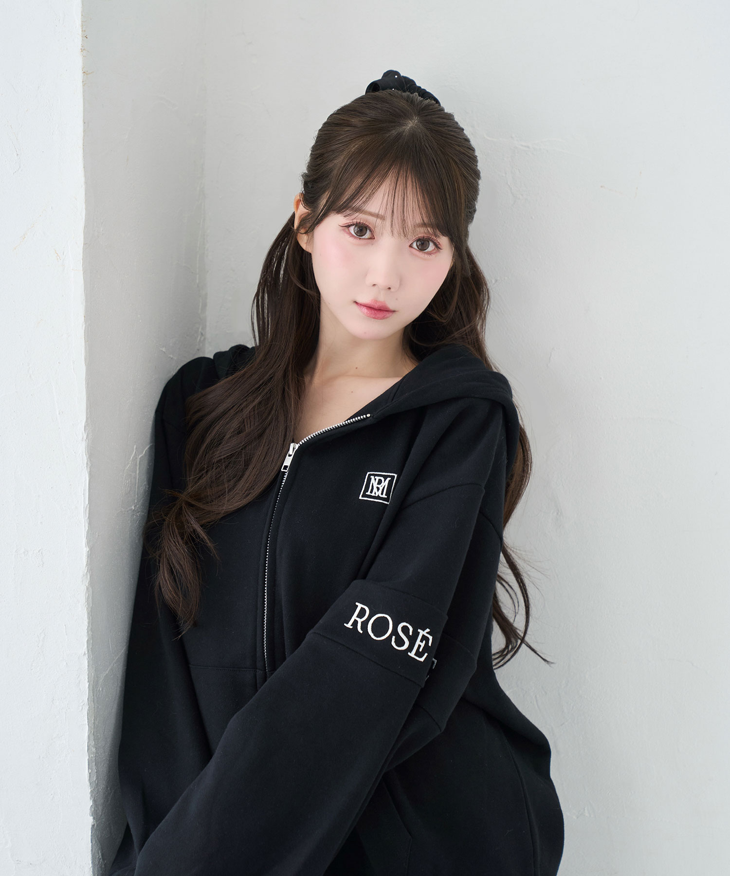 Logo embroidery zip parker