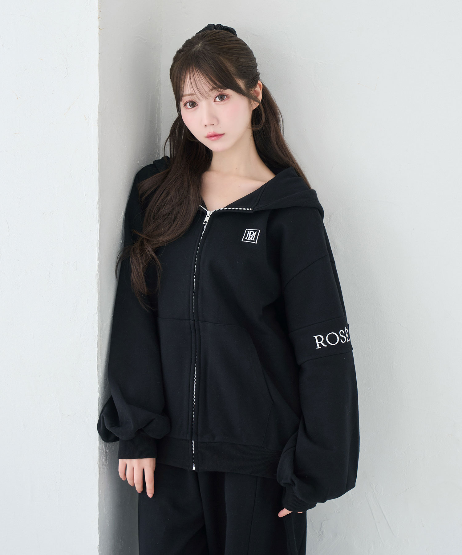 Logo embroidery zip parker