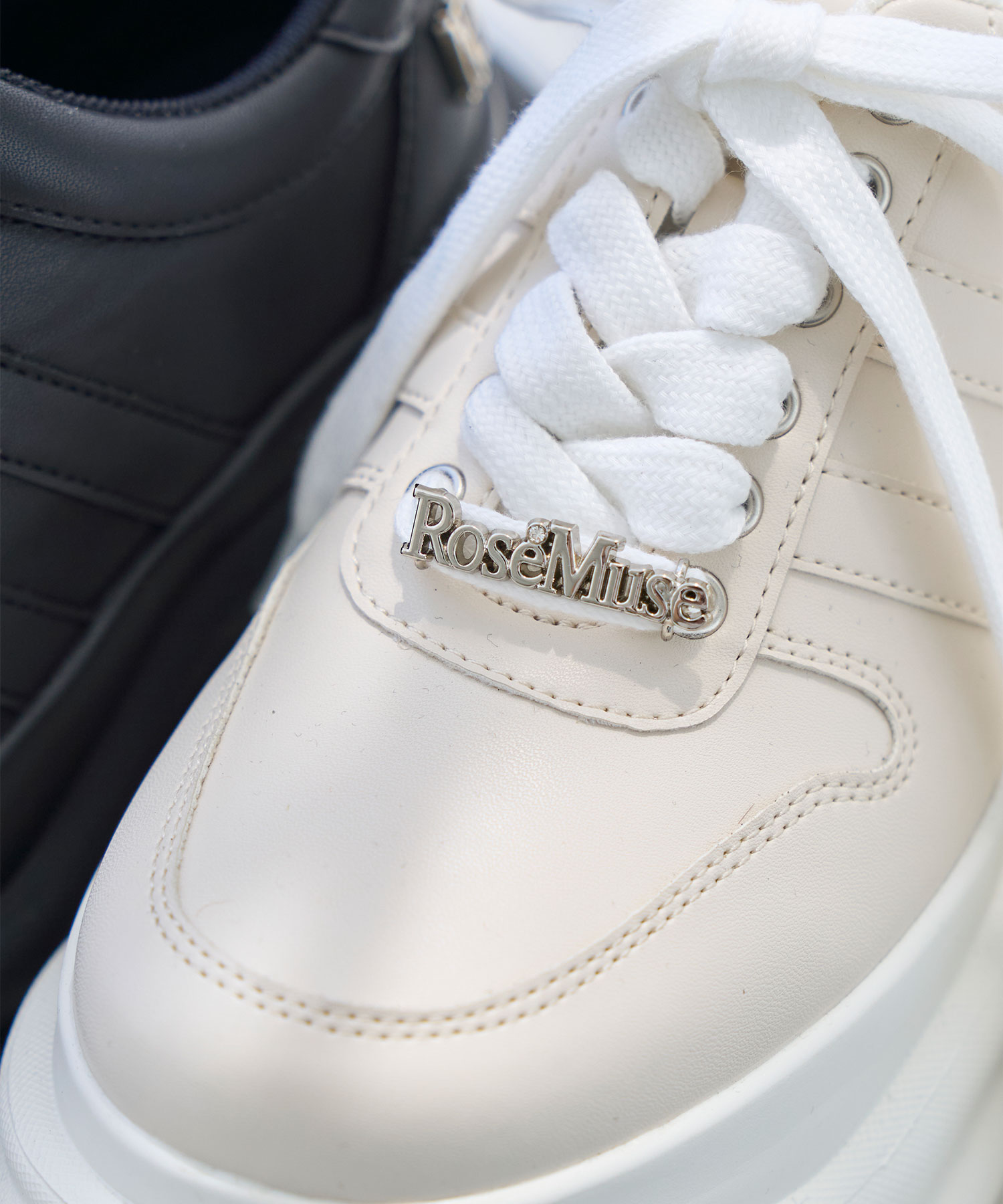 Platform sneakers