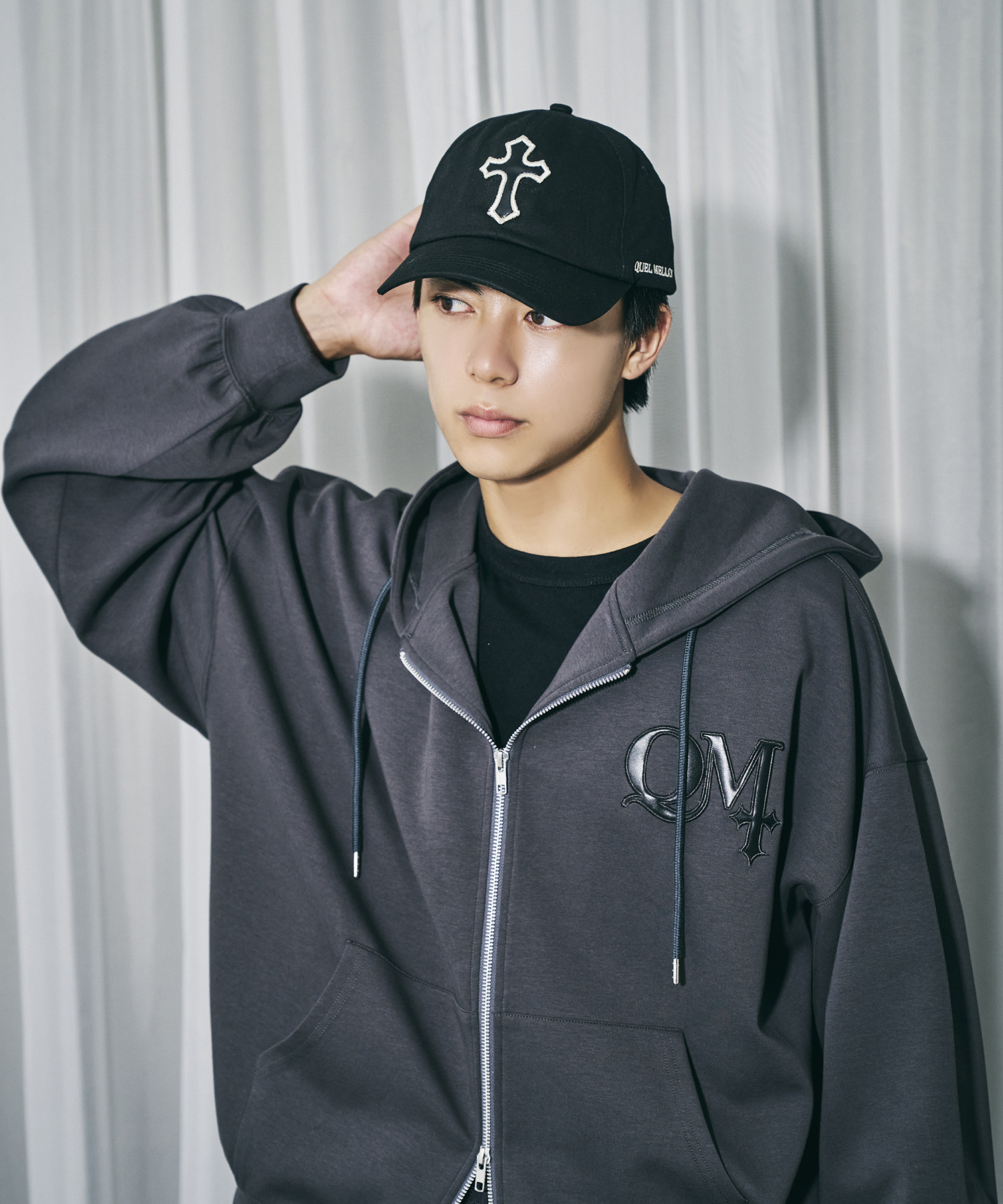 UNISEX クロスワッペンキャップ