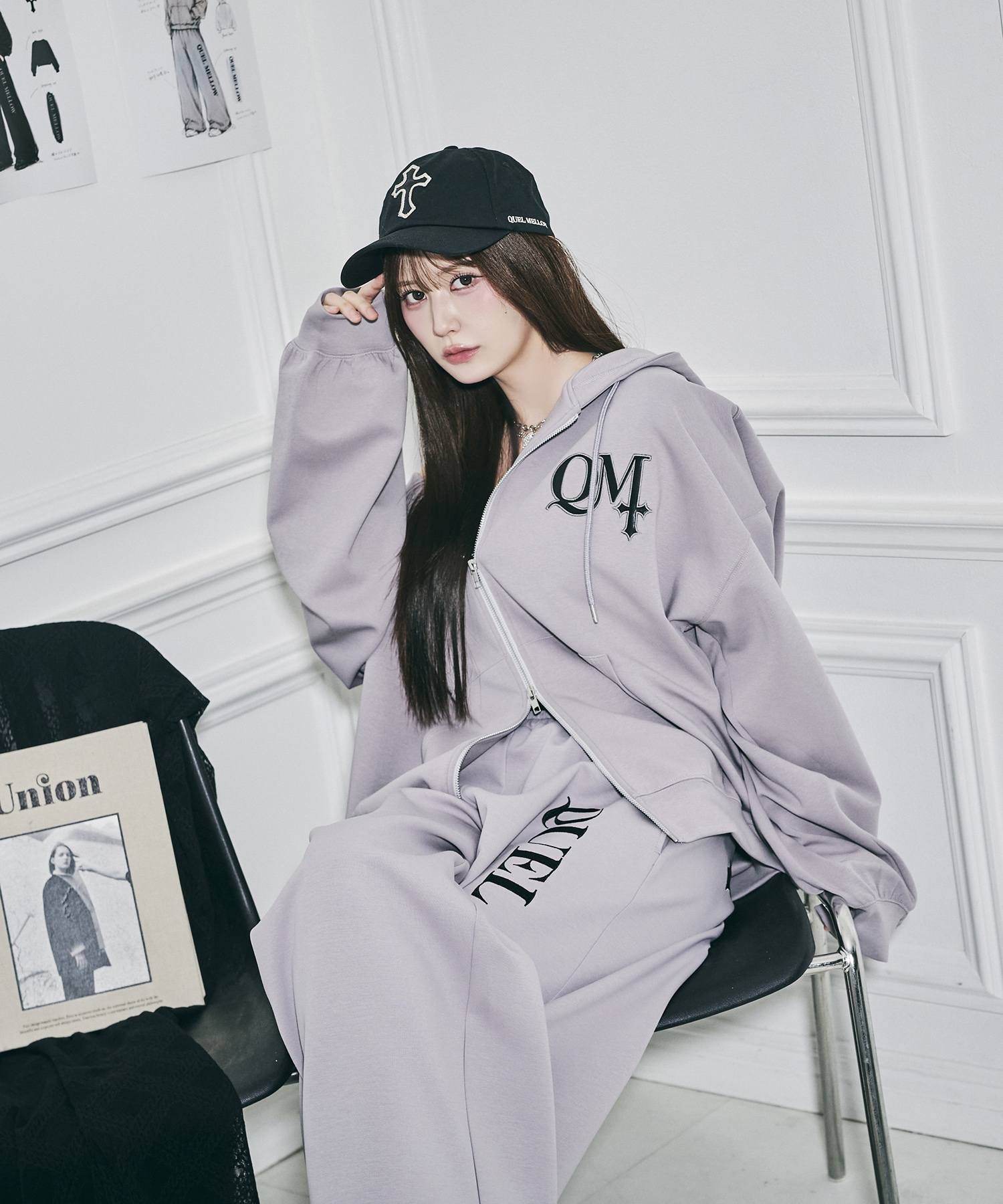 UNISEX QMワッペンジップパーカー / グレー