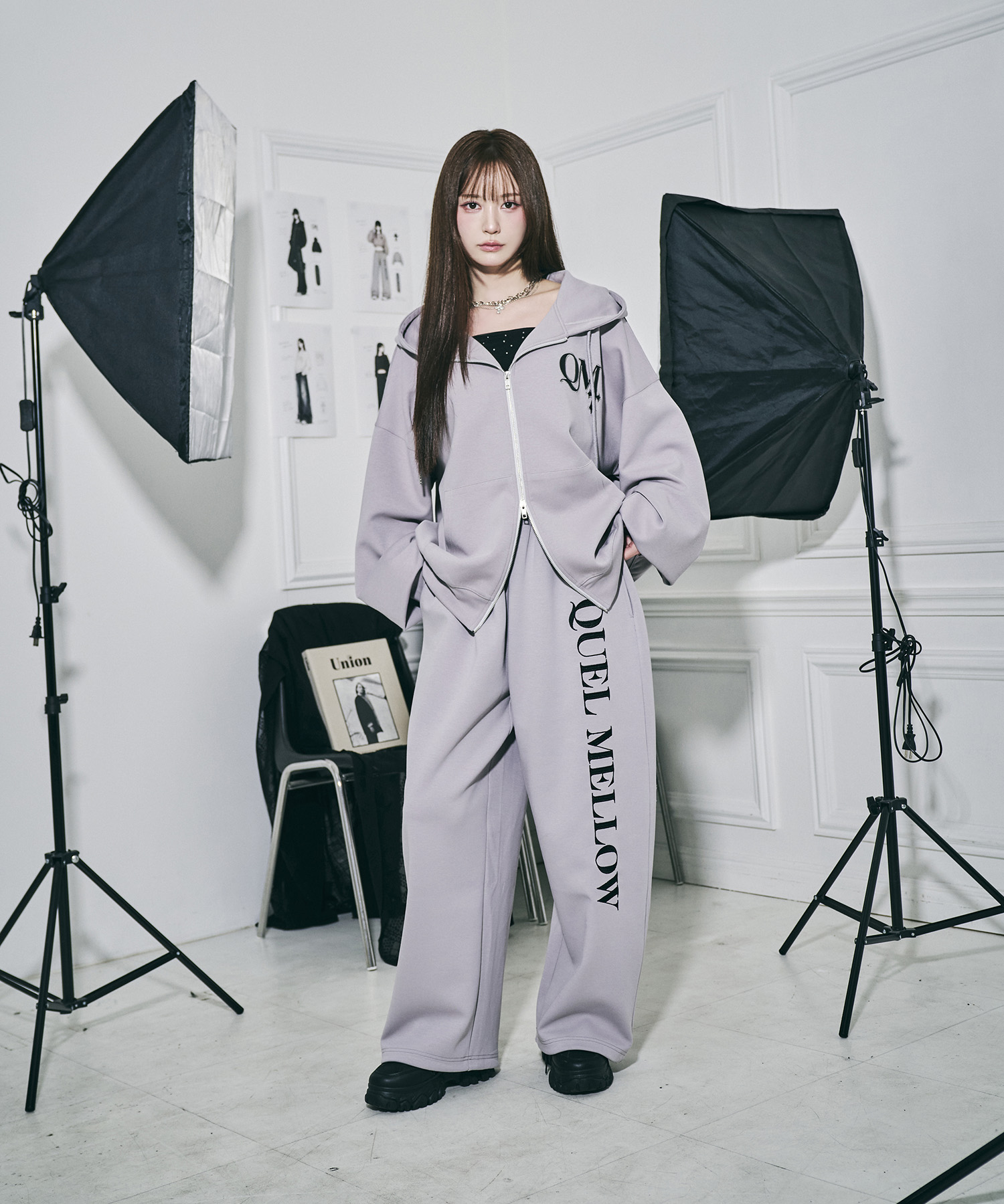 UNISEX エンブロイダリーロゴスウェットパンツ / グレー
