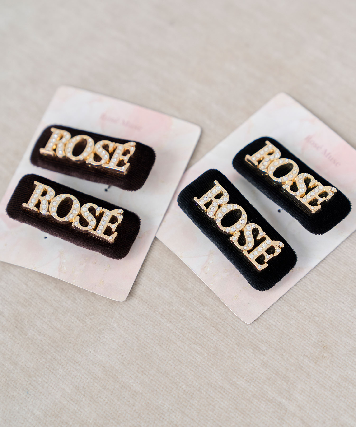 Bijou logo hair pin set