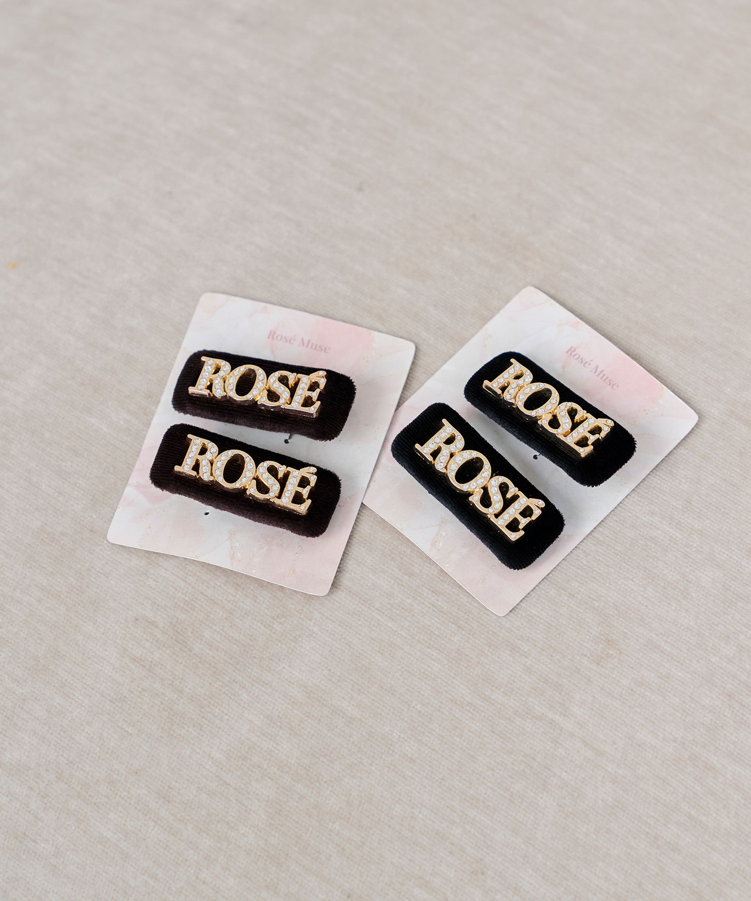 Bijou logo hair pin set
