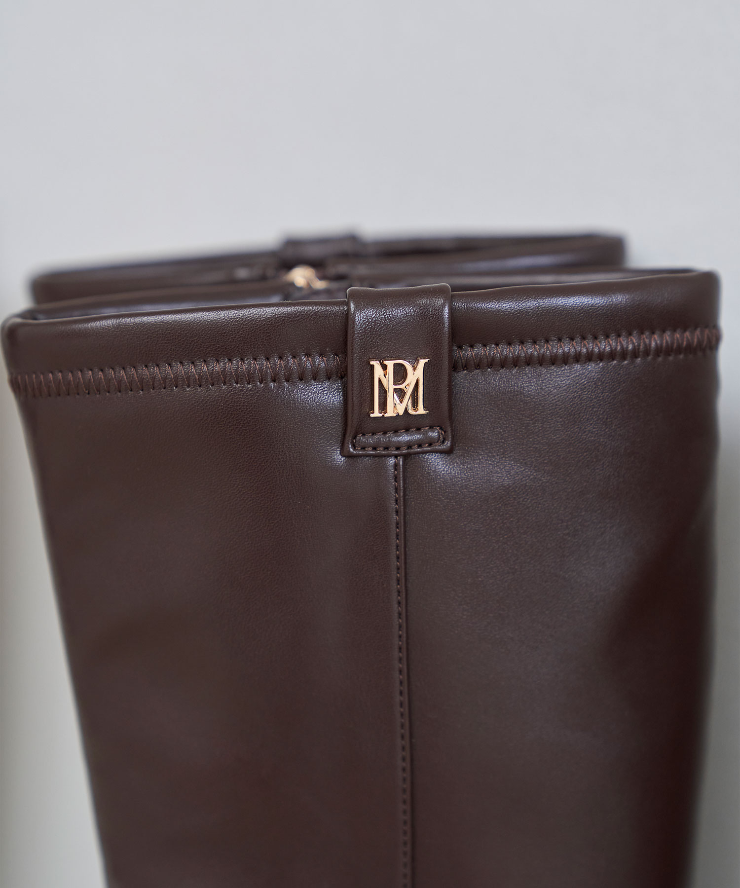 Slim fit platform boots