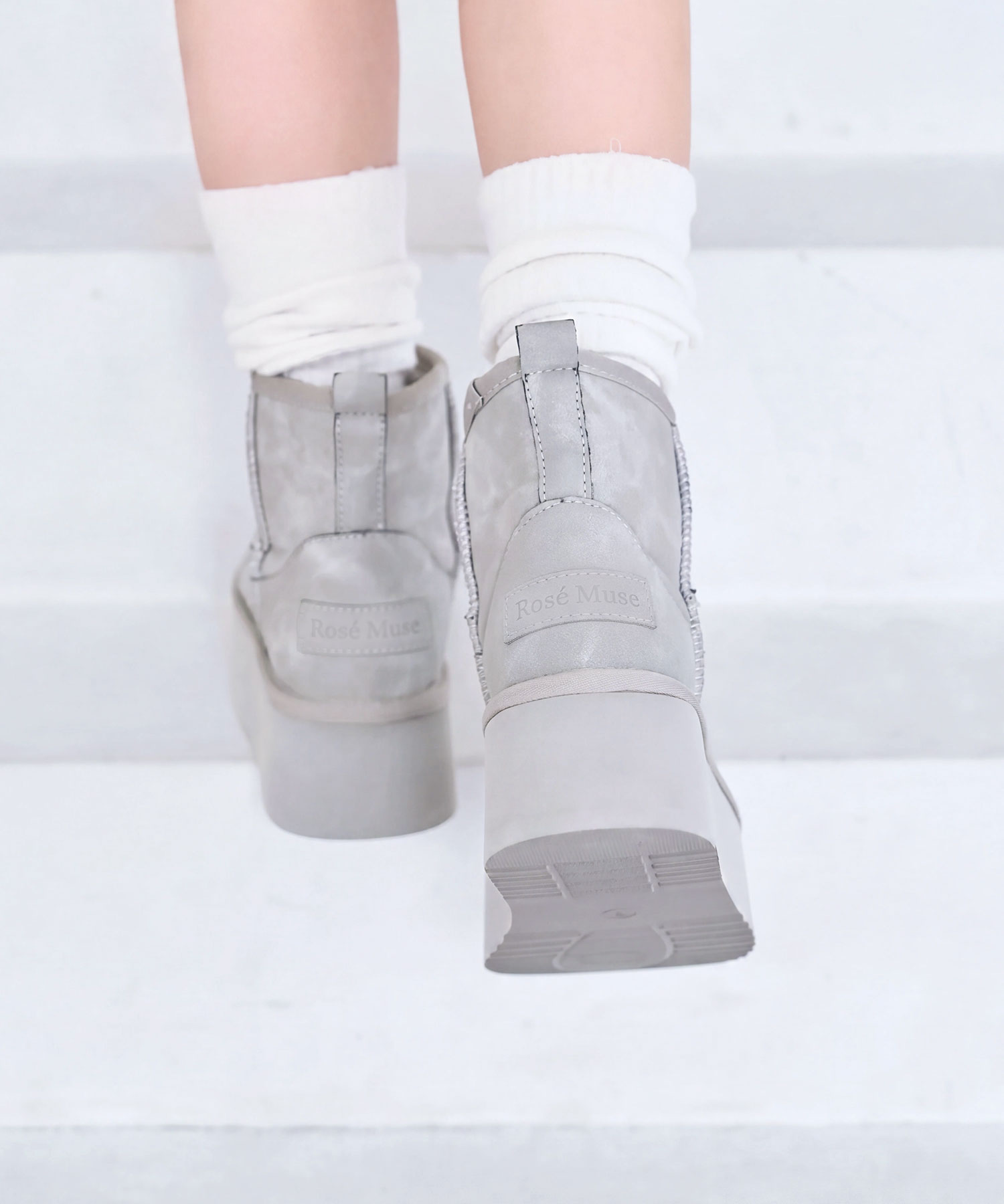 Poodle fur cover boots