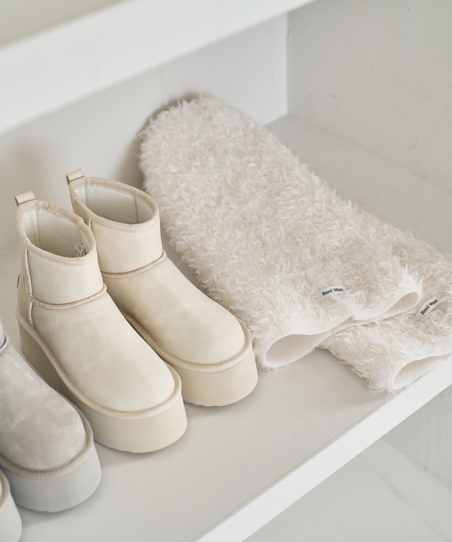 Poodle fur cover boots