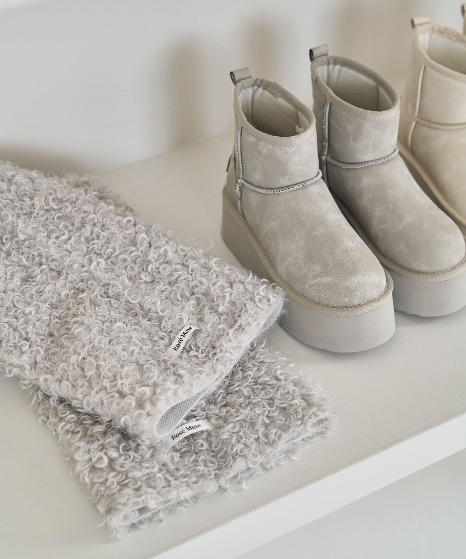 Poodle fur cover boots