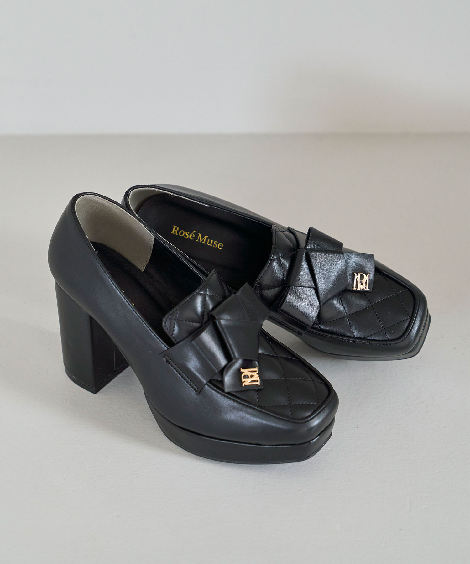Ribbon quilting loafer