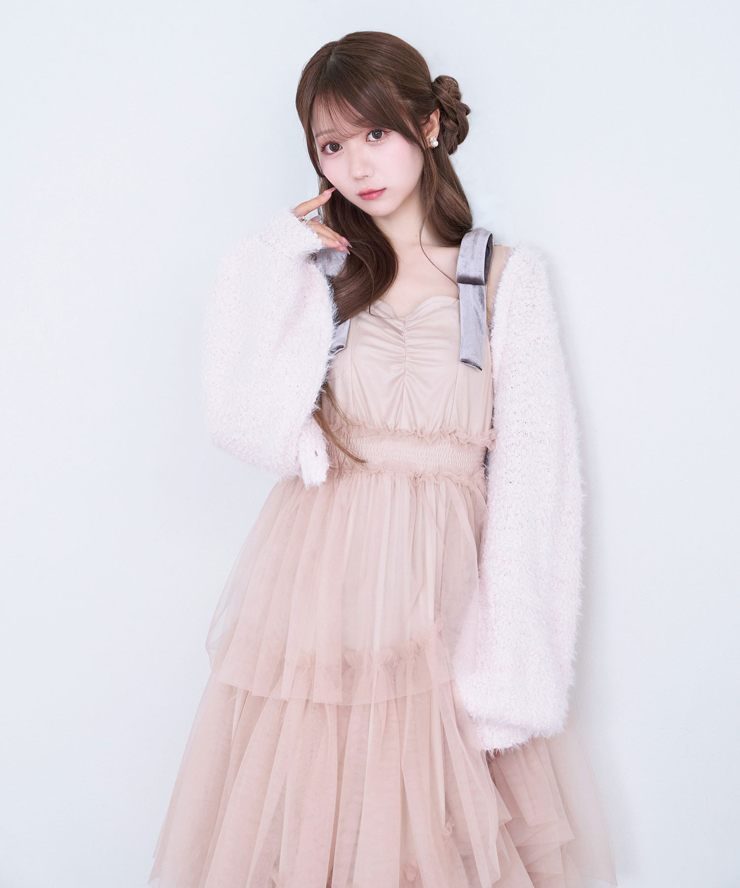 Fluffy short cardigan