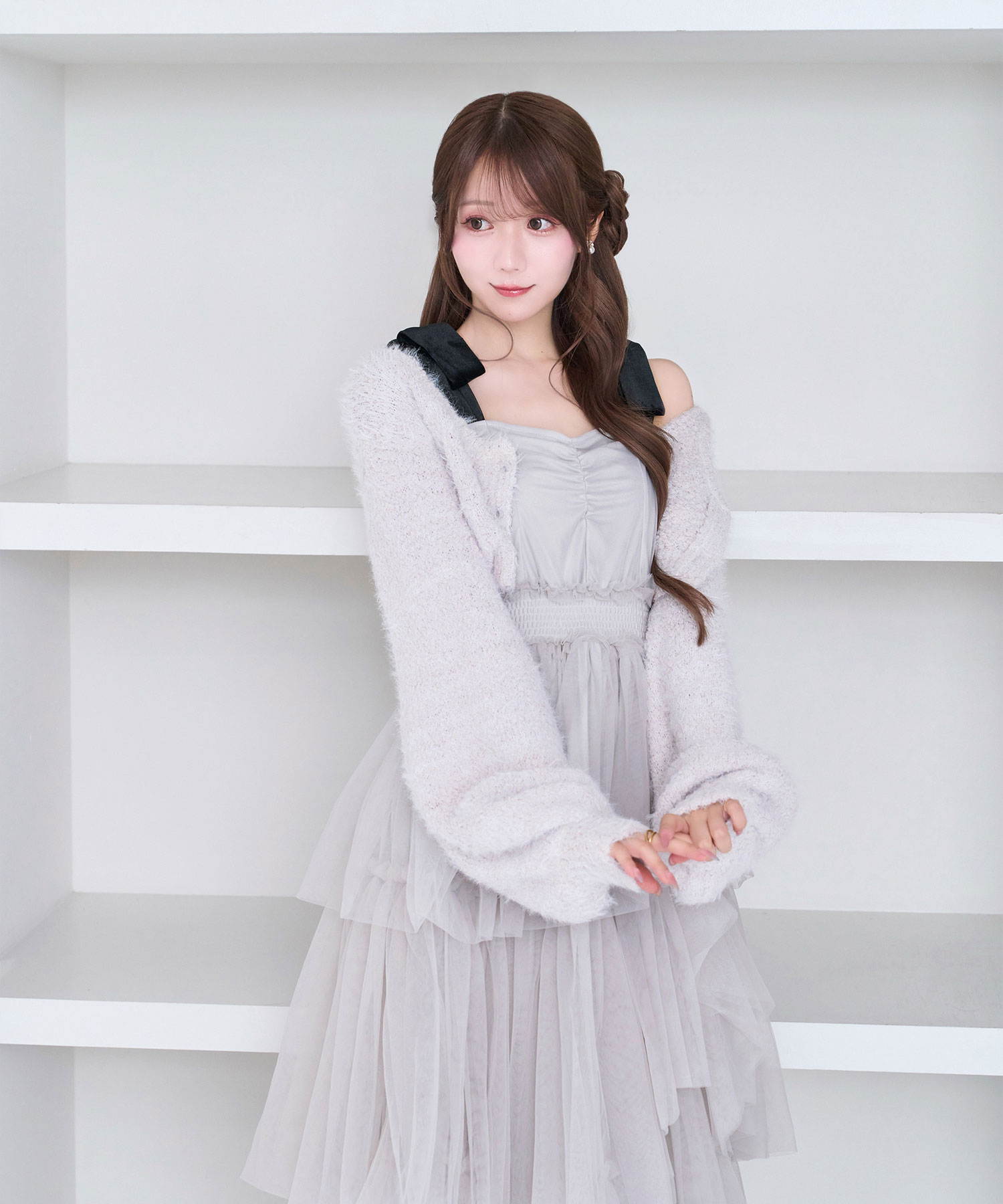 Fluffy short cardigan