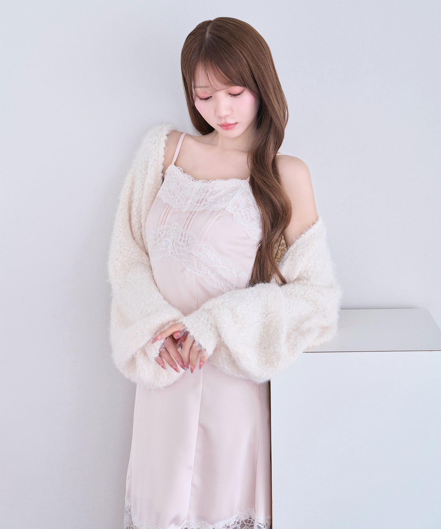 Fluffy short cardigan