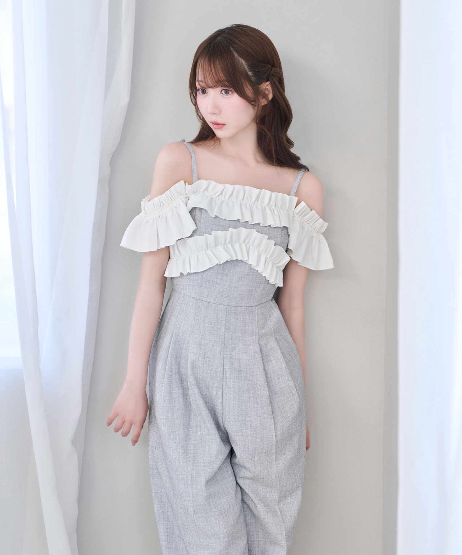 Bicolor frills romper