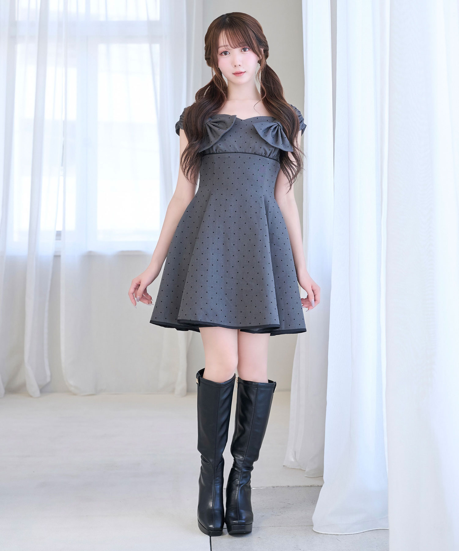 Shoulder ribbon flare dots o/p