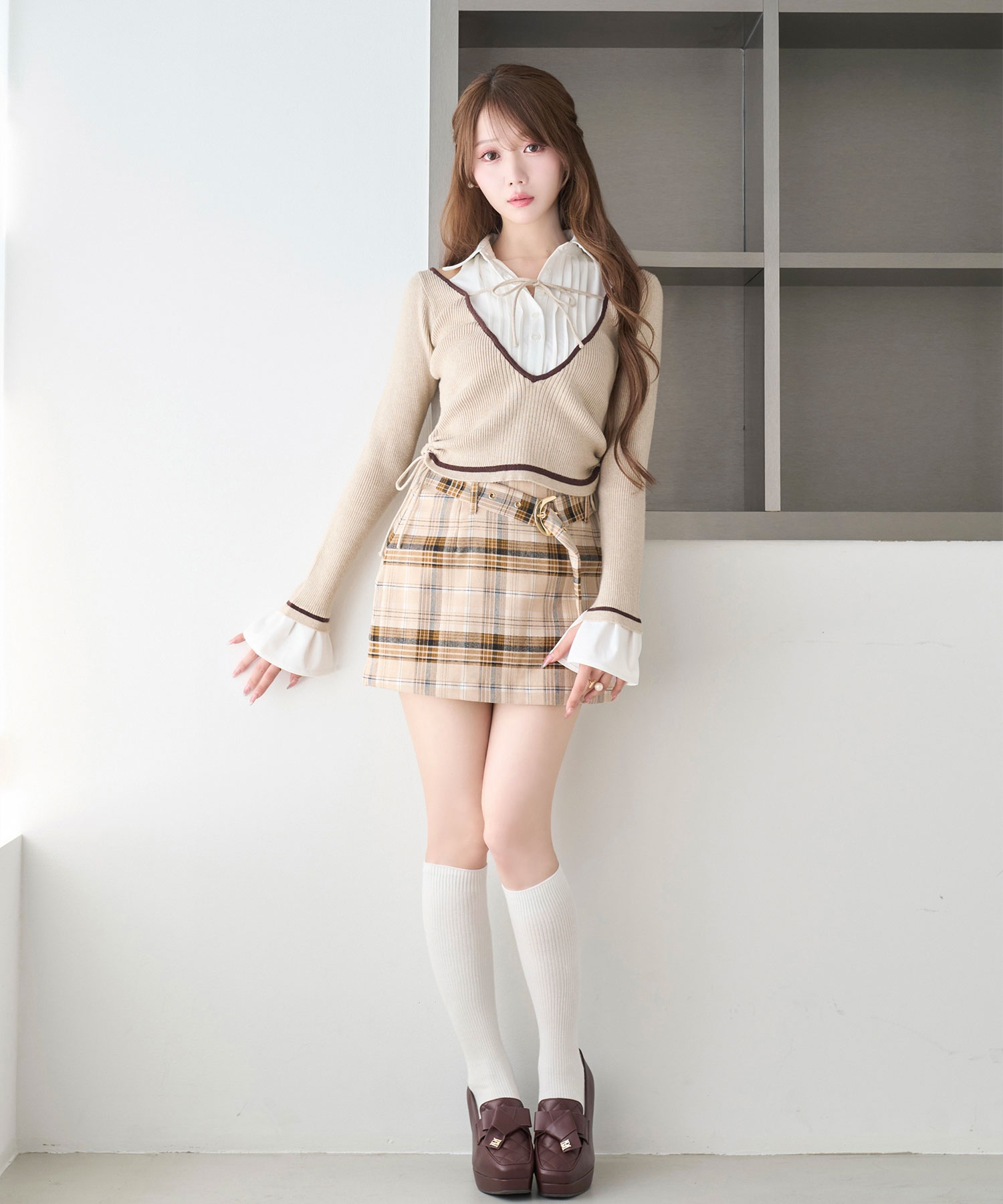 Low-rise check skirt