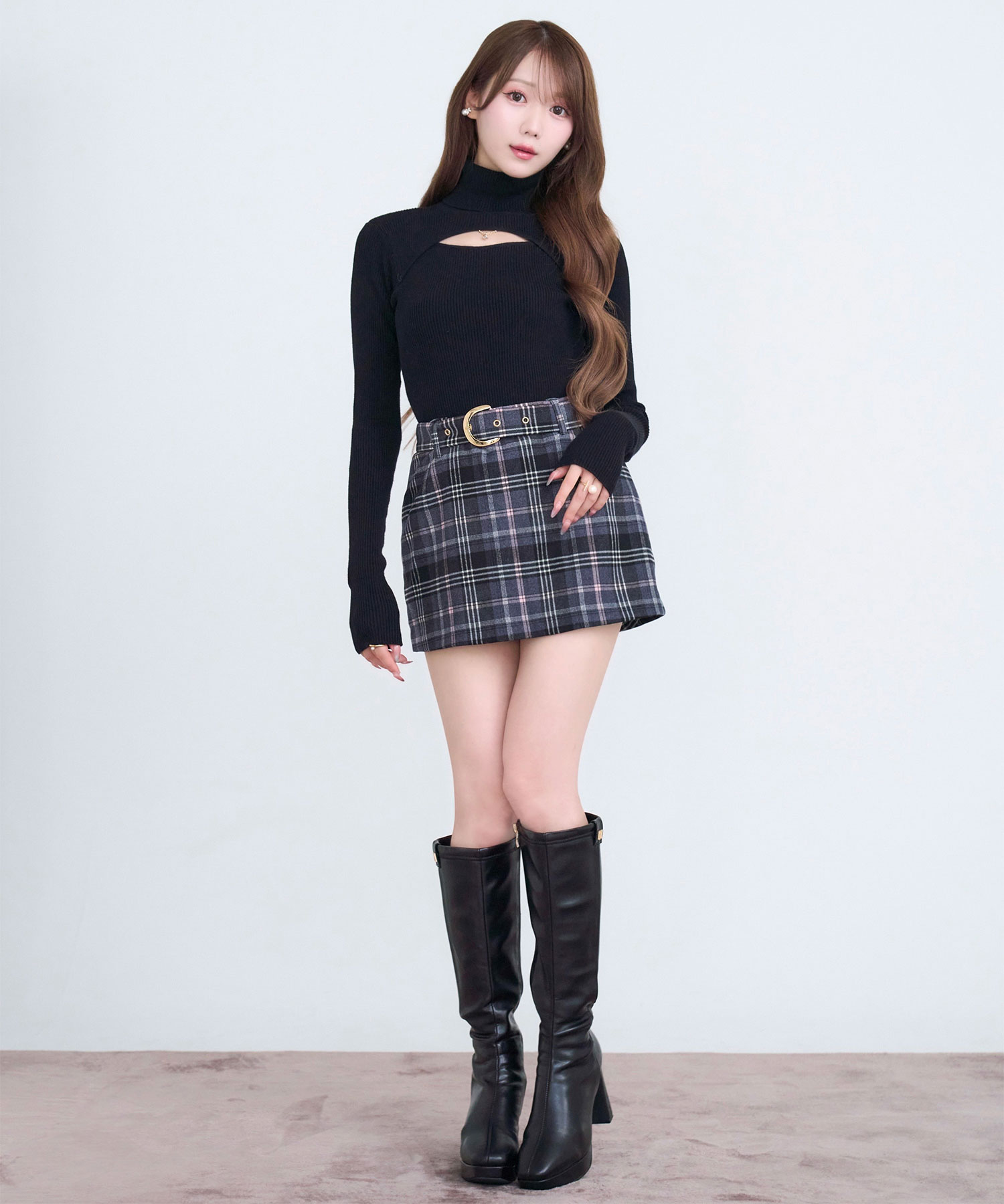 Low-rise check skirt