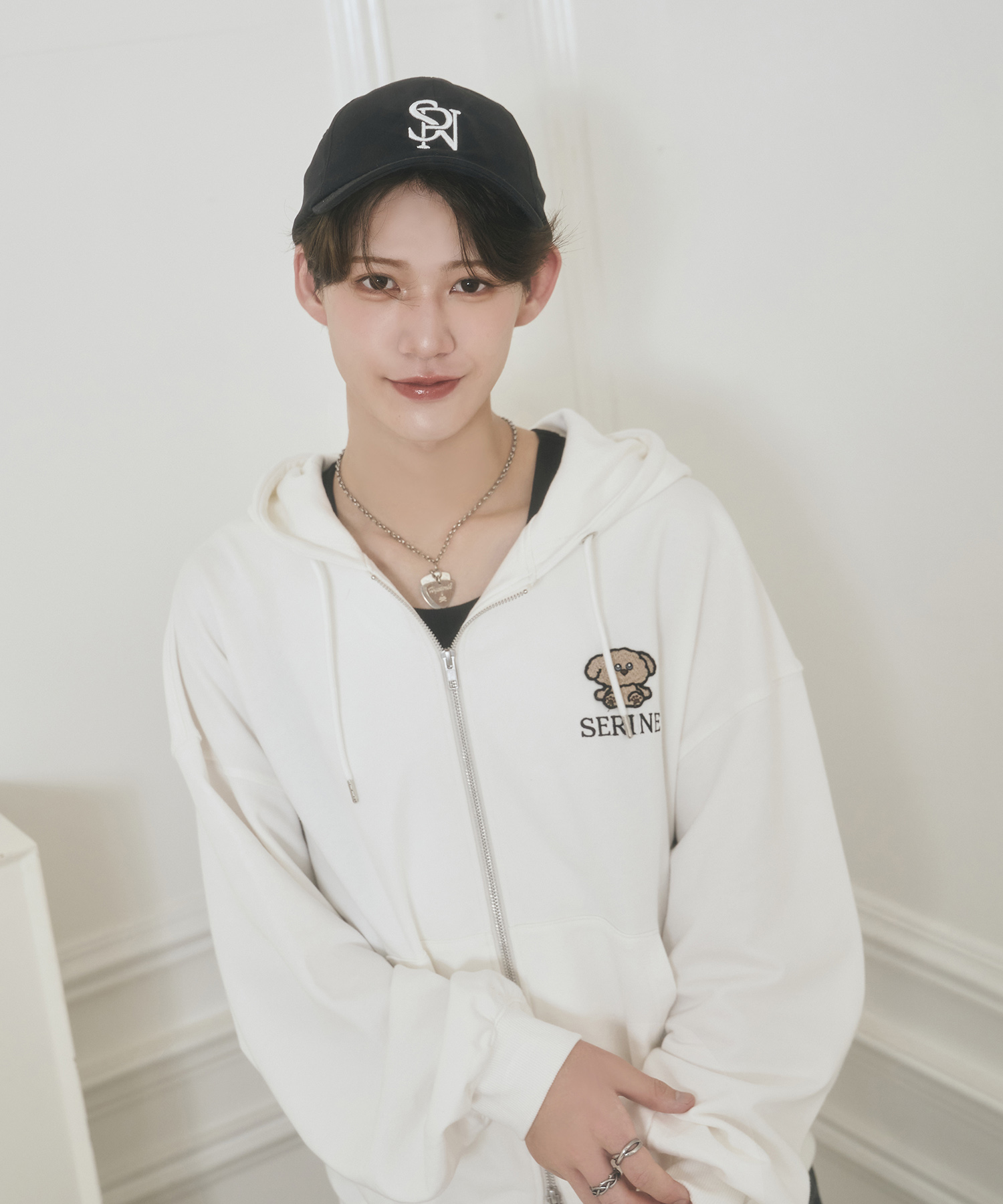 UNISEX ロゴキャップ