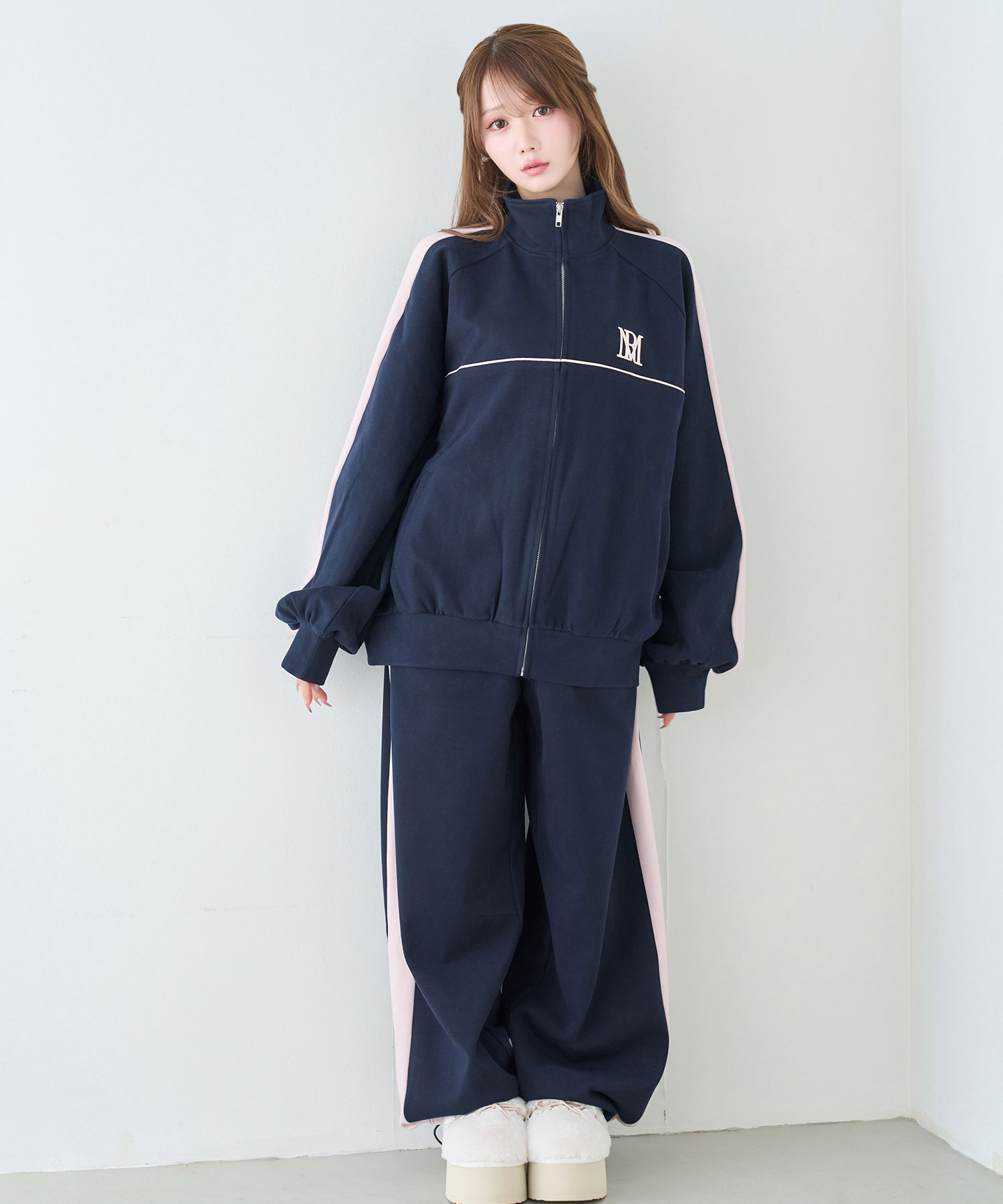 Line jersey pants