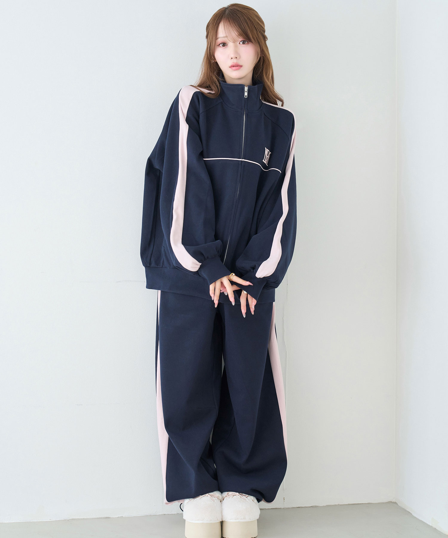 Line jersey pants