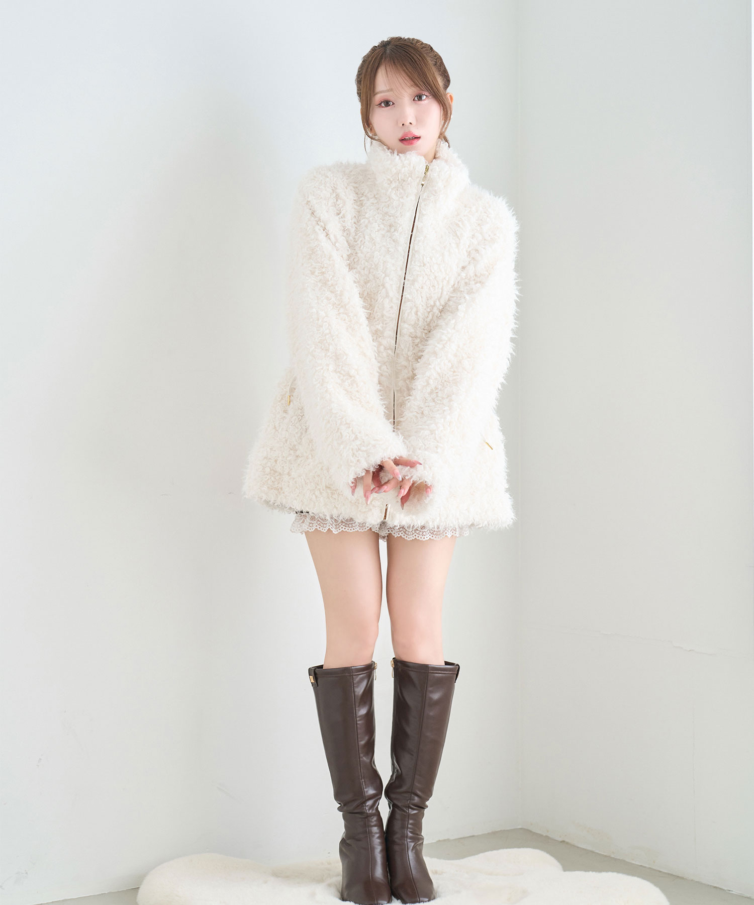 Curly eco fur middle coat