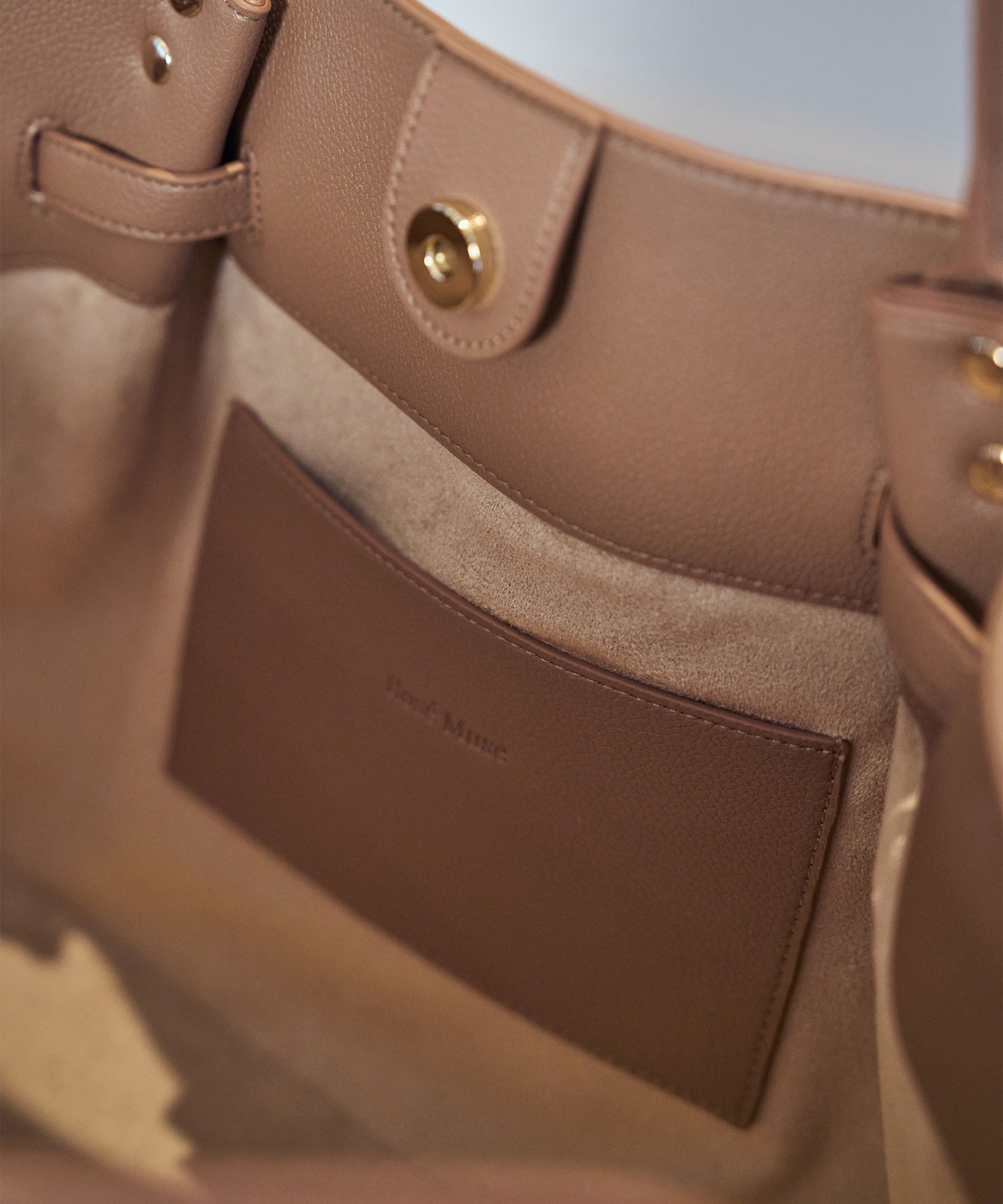 Big bucket tote