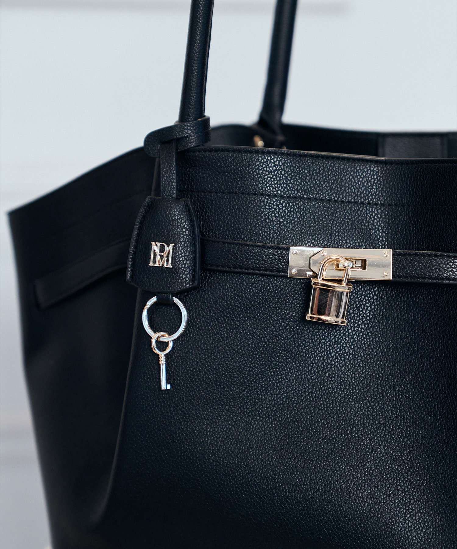 Big bucket tote