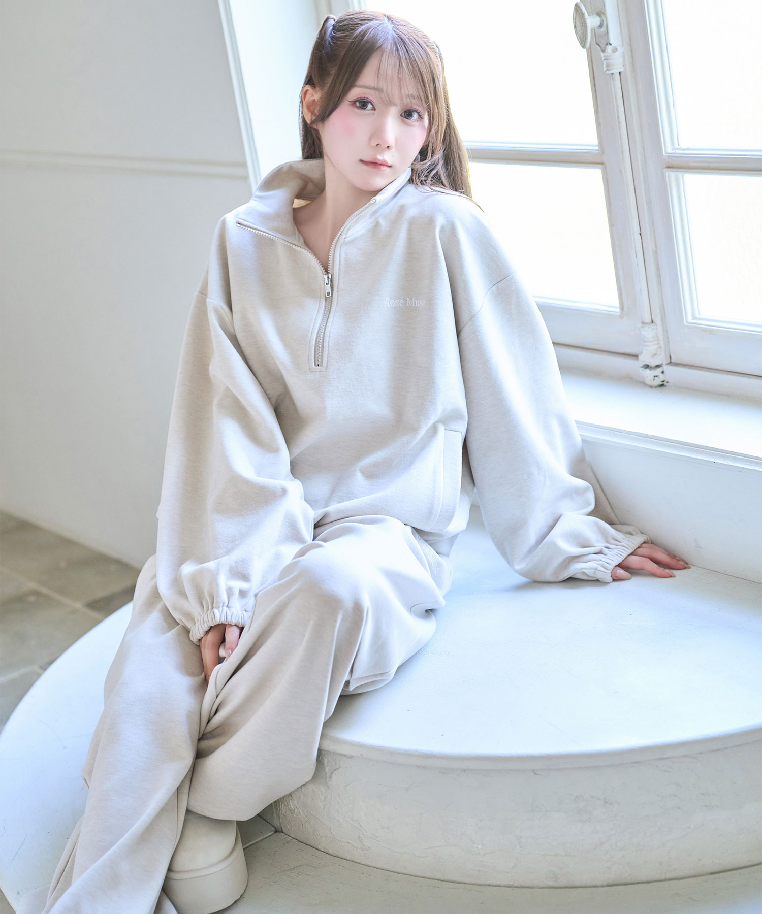 Mochi mochi halfzip tops