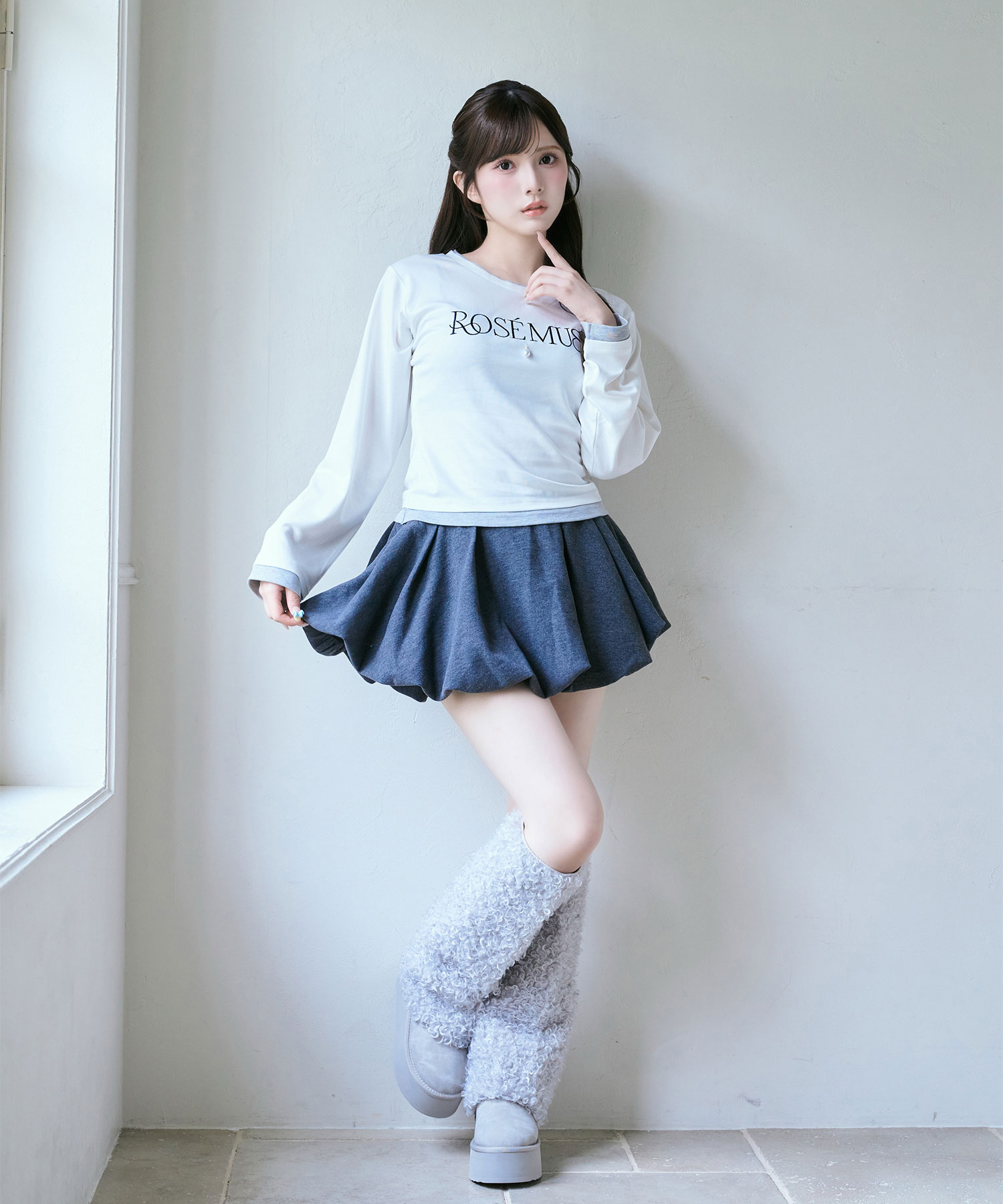Bicolor layered tops