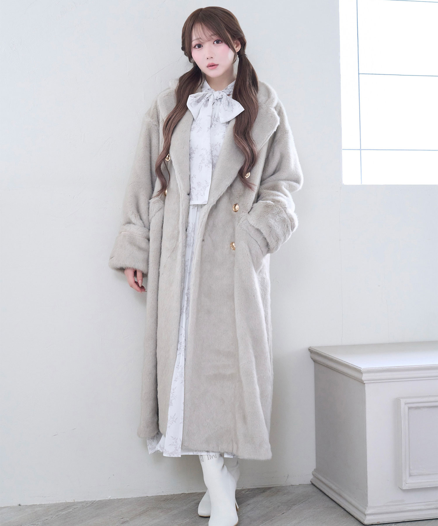 Stuffy long coat