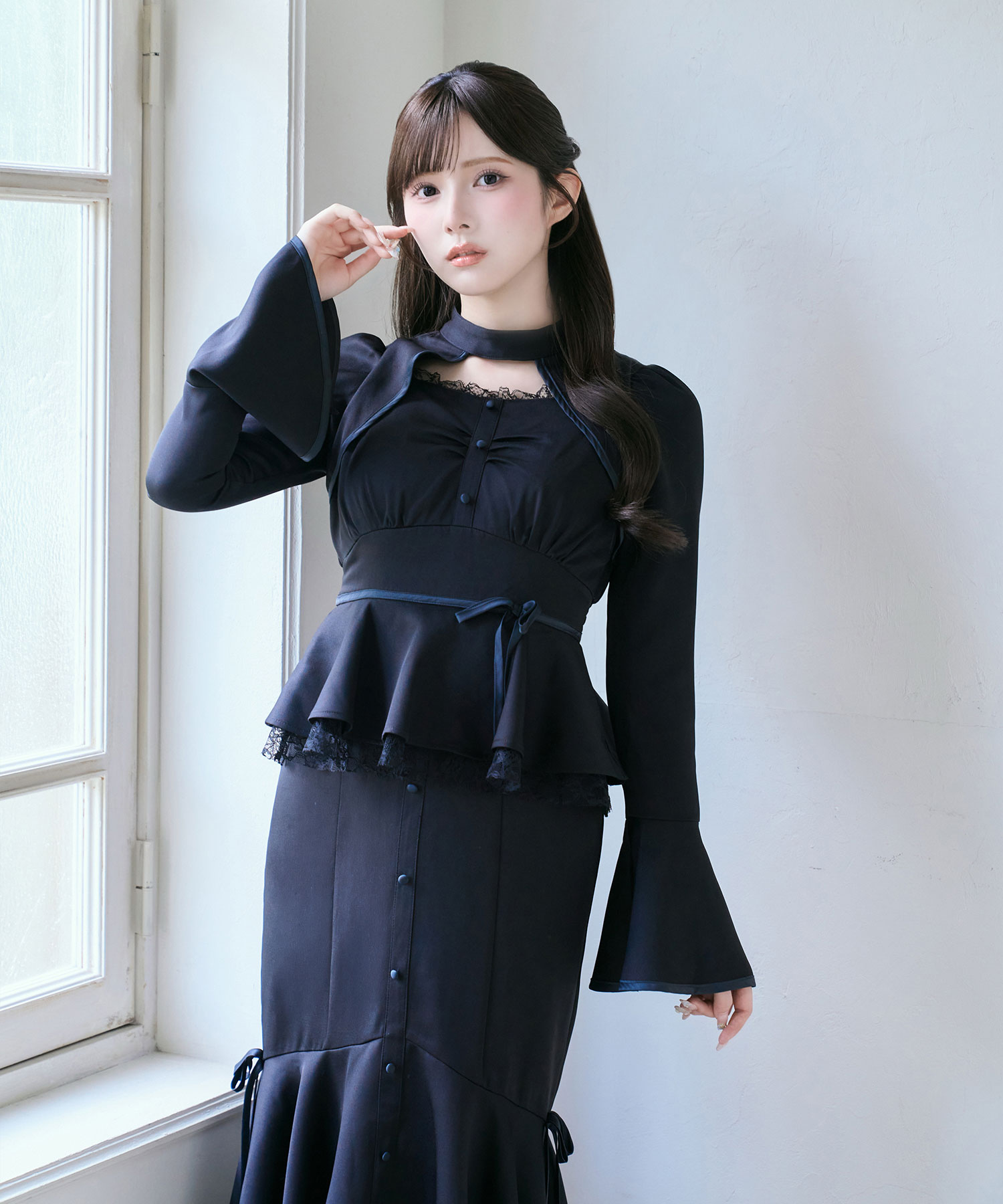 Piping lace mermaid dress
