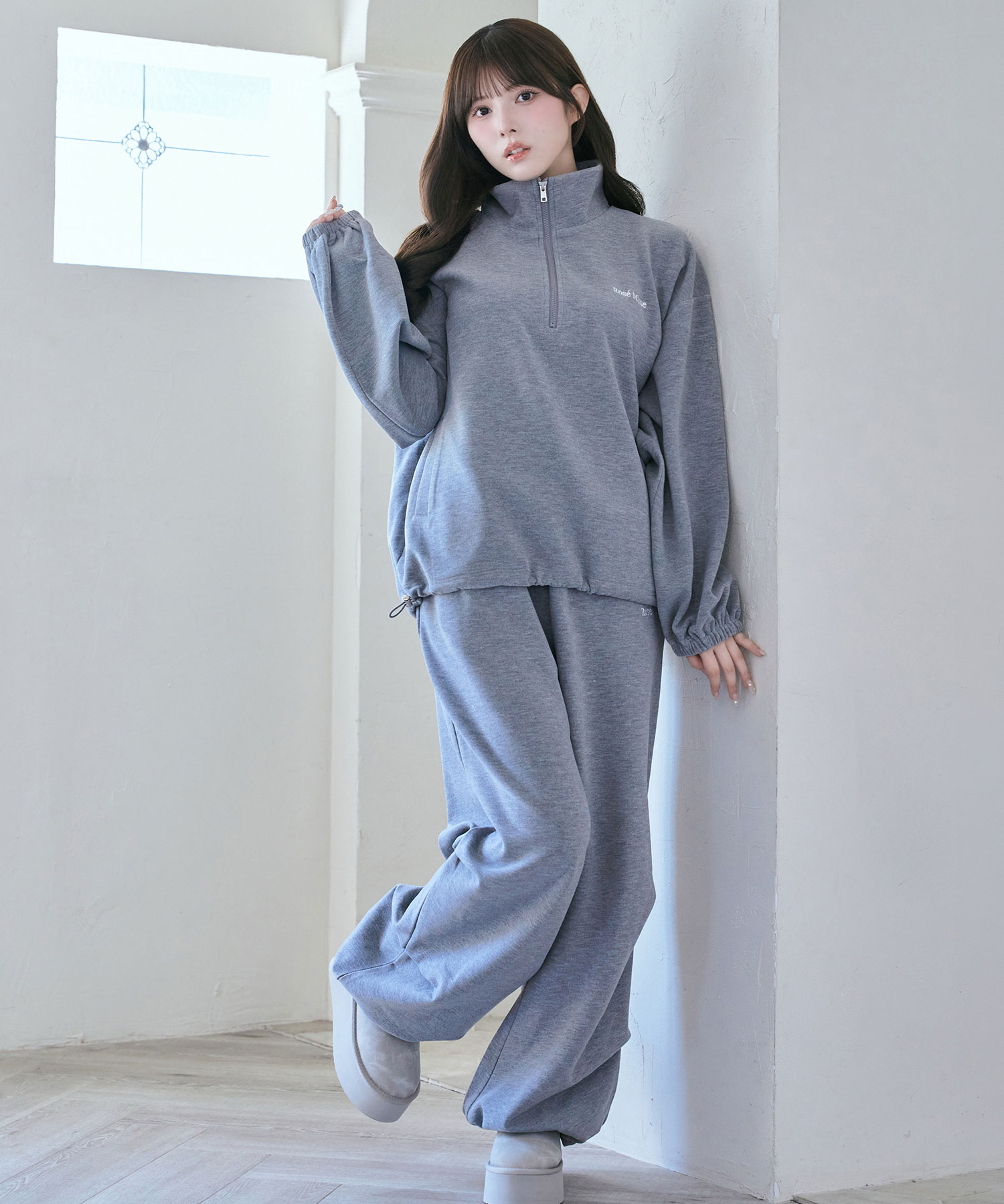 Mochi mochi track pants